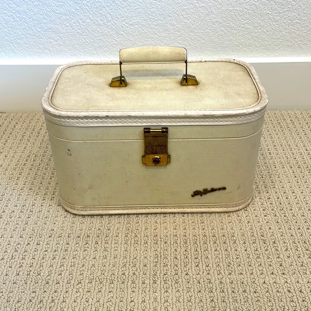 Vintage Lady Baltimore, cosmetic case.